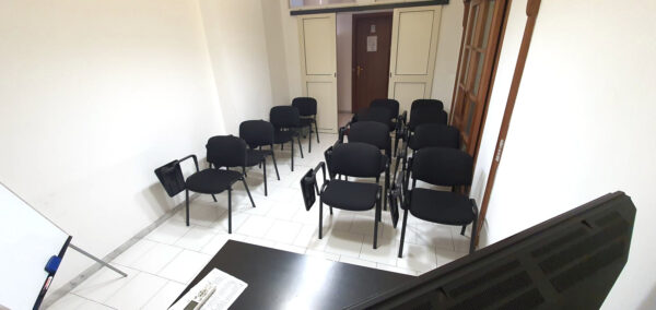 Sala meeting Napoli 12 posti