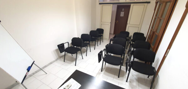 Sala meeting Napoli 12 posti