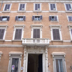 Uffici arredati nel Centro di Roma