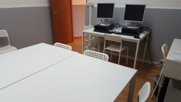 Napoli affitto aula locale scuola formazione euro 49 giorno All Inclusive - immagine 7