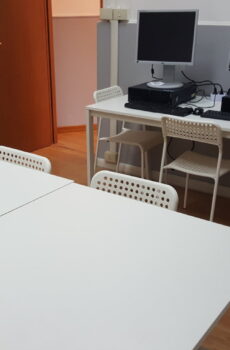 Napoli affitto aula locale scuola formazione euro 49 giorno All Inclusive